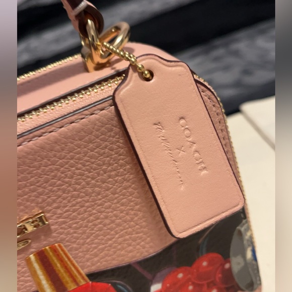 Coach ✅ x Tom Wesselmann Box crossbody with make up print 💄👛 - Picture 9 of 13